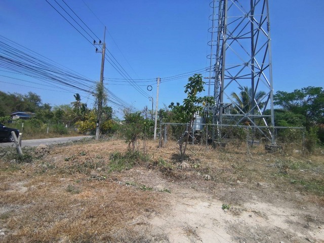 ขายที่ดิน เนื้อที่ 76.4ตร.วา ตำบลเกาะหลัก อำเภอเมืองประจวบคีรีขันธ์ พร้อมเสาสัญญาณดีแทค