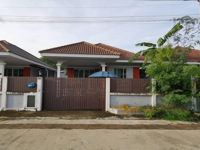 ขาย บ้านแฝด 1 ชั้น รติรัตน์ ถนน บ้านกล้วย-ไทรน้อย ไทรน้อย  PTT13271