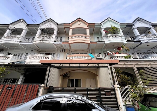ขายด่วนทาวน์โฮม3ชั้น ใกล้MRTเตาปูน *ใหม่มาก* ขายด่วนทาวน์โฮม3ชั้น ใกล้MRTเตาปูน *ใหม่มาก*