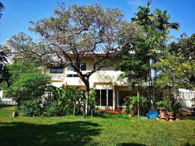 ให้เช่าบ้านเดี่ยว2ชั้น ถนนลาดพร้าว93 แอร์เฟอร์นิเจอร์ครบ มี3ห้องนอน3ห้องน้ำ เนื้อที่218ตารางวา ราคาเช่า100,000บาท