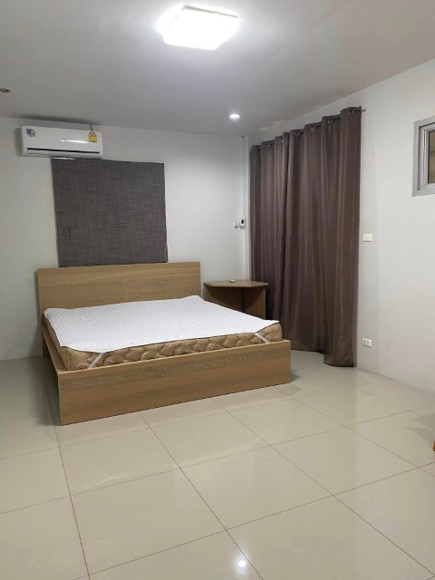 ให้เช่าบ้านอารีน่าการ์เด้นถนนอ่อนนุช44ตกแต่งสวยเอร์ฯครบ3นอน3น้ำจอดรถ2-3คันใกล้BTSทั้ง2สายทั้งอ่อนนุชและสวนหลวงถ.อ่อนนุช44