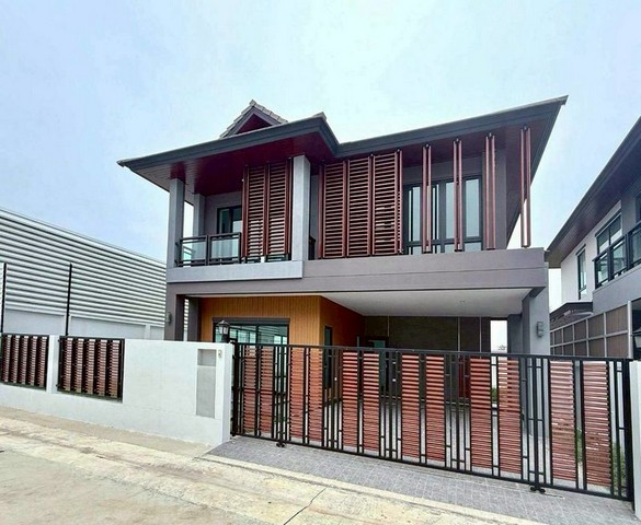 ขายบ้านเดี่ยว 2 ชั้น  ทำเลคุณภาพ เดอะ เพอร์เฟค บียอนด์ ถนนข้าวหลาม - บางแสน TP-H1293