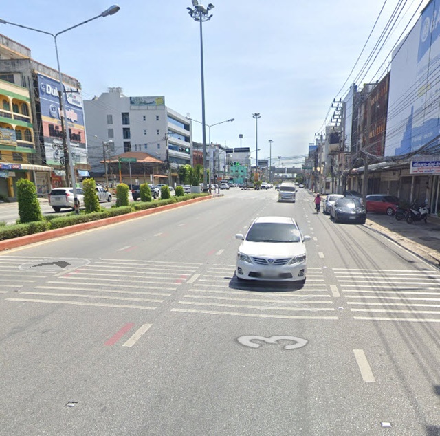  เซ็นทรัลพลาซ่า ระยอง 3 กม.ริมถนนสุขุมวิท รร.ระยองวิทยาคม 2.2 กม. ขาย-ให้เช่าอาคารพาณิชย์ 2 คูหา 3 ชั้น 55  ตร.วา. 660 ตร.ม.