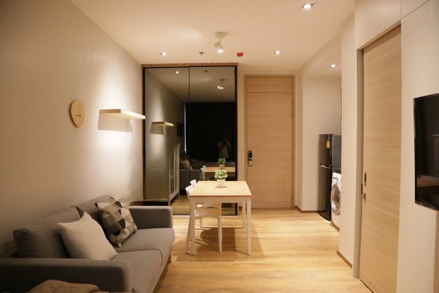 Park 24 beautiful view clean livable peaceful 28th floor BTS Phrom Phong
