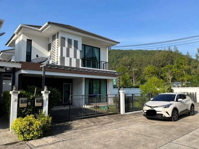 ขายบ้านแฝด ศรีราชาฮิลล์ไซด์ ทาวน์ ทุ่งสุขลา ใกล้ ม.เกษตร TP-H1299