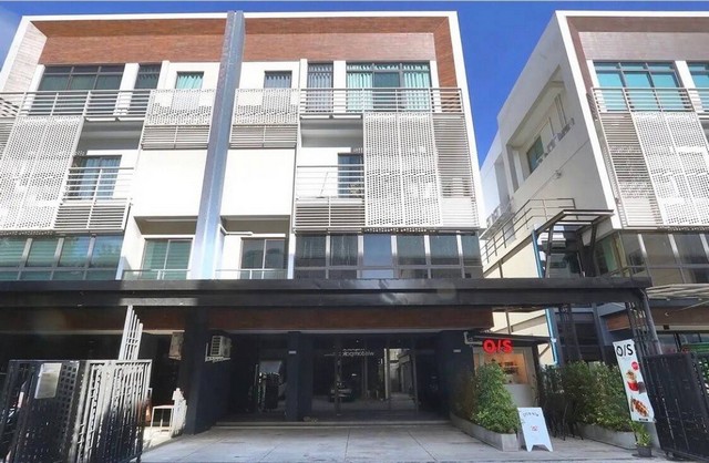 ขายโฮมออฟฟิศ 4 ชั้น เอกมัย - รามอินทรา เนื้อที่ : 44.6 ตารางวา