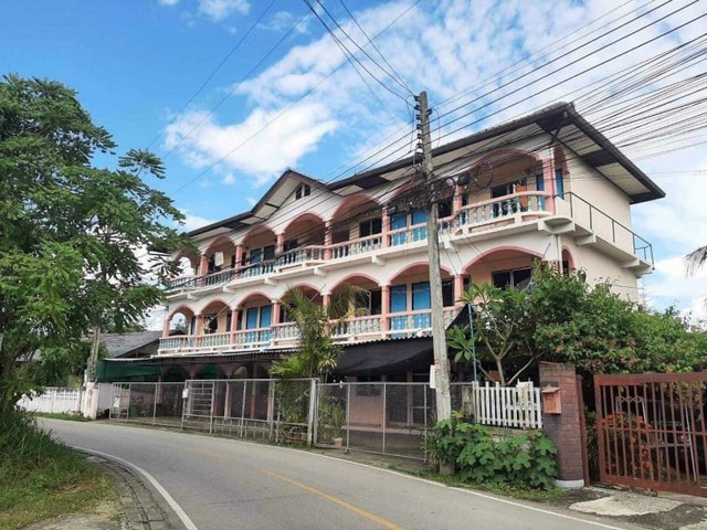 ขายด่วนหอพัก 3 ชั้น สันพระเนตร สันทราย ผู้เช่าเต็ม  