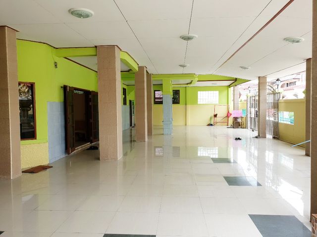 SALE ข า ย โรงงาน พื้นที่ใช้สอย ประมาณ 1800 ตรม บ้านทำเลแปลงมุมส่วนตัว หน้าบ้านไม่ชนใคร ..