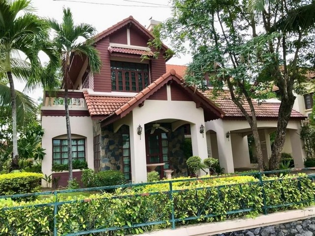 ให้เช่าบ้านหลังใหญ่ ในโครงการ  โมเดิร์นล้านนา แม่โจ้