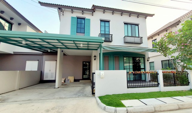 ให้เช่าบ้านแฝด 2 ชั้น 3 ห้องนอน โครงการอณาสิริ รามคำแหง ซอยเคหะร่มเกล้า 64 ใกล้เตรียมอุดมศึกษาน้อมเกล้า