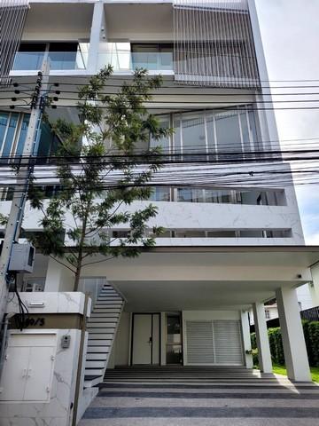 ให้เช่าโฮมออฟฟิศ 4 ชั้น โครงการ LUXE 35 Luxury Townhome  ซอยลาดพร้าว