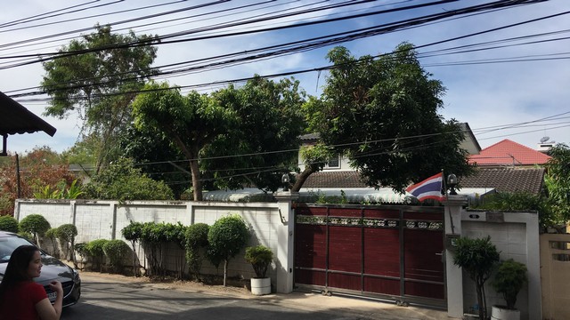   บ้าน บ้านเดี่ยว 2 ชั้น ซอยเรวดี 9 9500000 BAHT. 5 ห้องนอน 109 ตร.ว. ใกล้กับ ใกล้โครงการรถไฟฟ้าสายสีม่วง  ทำเลดีเยี่ยม