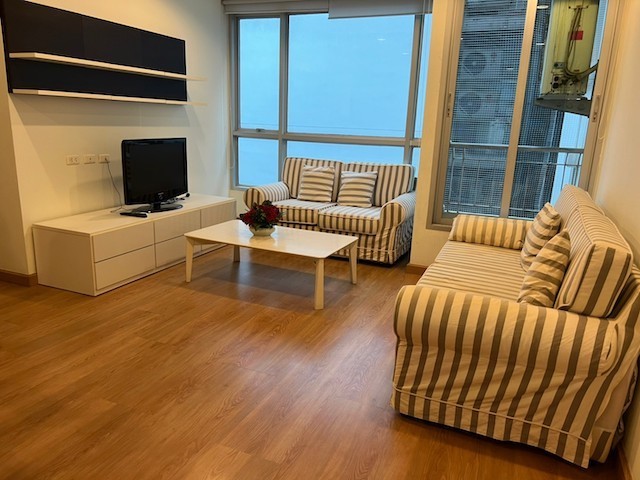 The Address Sukhumvit 42 spacious nice clean 5th floor BTS Ekkamai