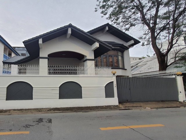 T26-657  ให้เช่า บ้าน - กรุงเทพ จตุจักร    ชั้นทั้งหมด 2 ชั้น ห้องนอน 2 ห้อง ห้องน้ำ 3 ห้อง